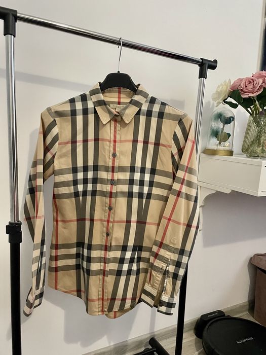 Cămașă Burberry marimea S