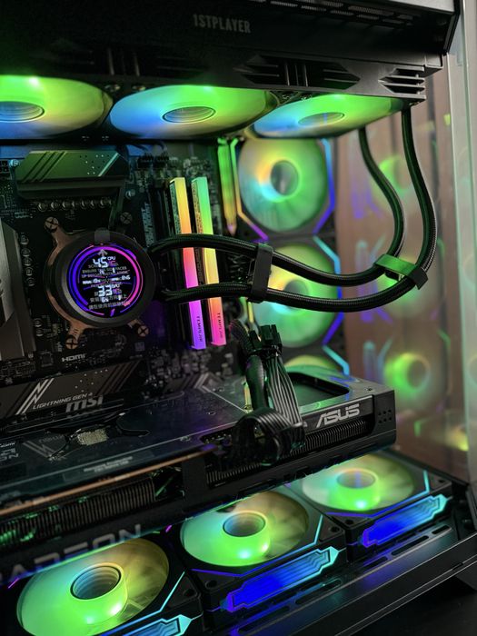 PC Gaming RGB RX9070 XT R7 9800x3d 32gb
