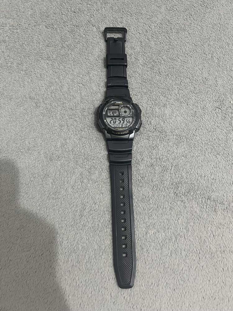 Часовник Casio ILLuminator