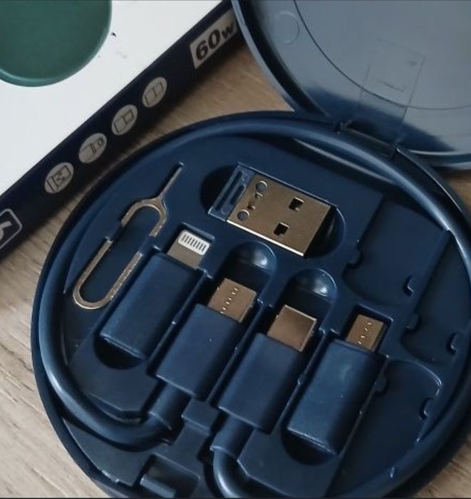 Cablu usb pentru telefon și casti C
