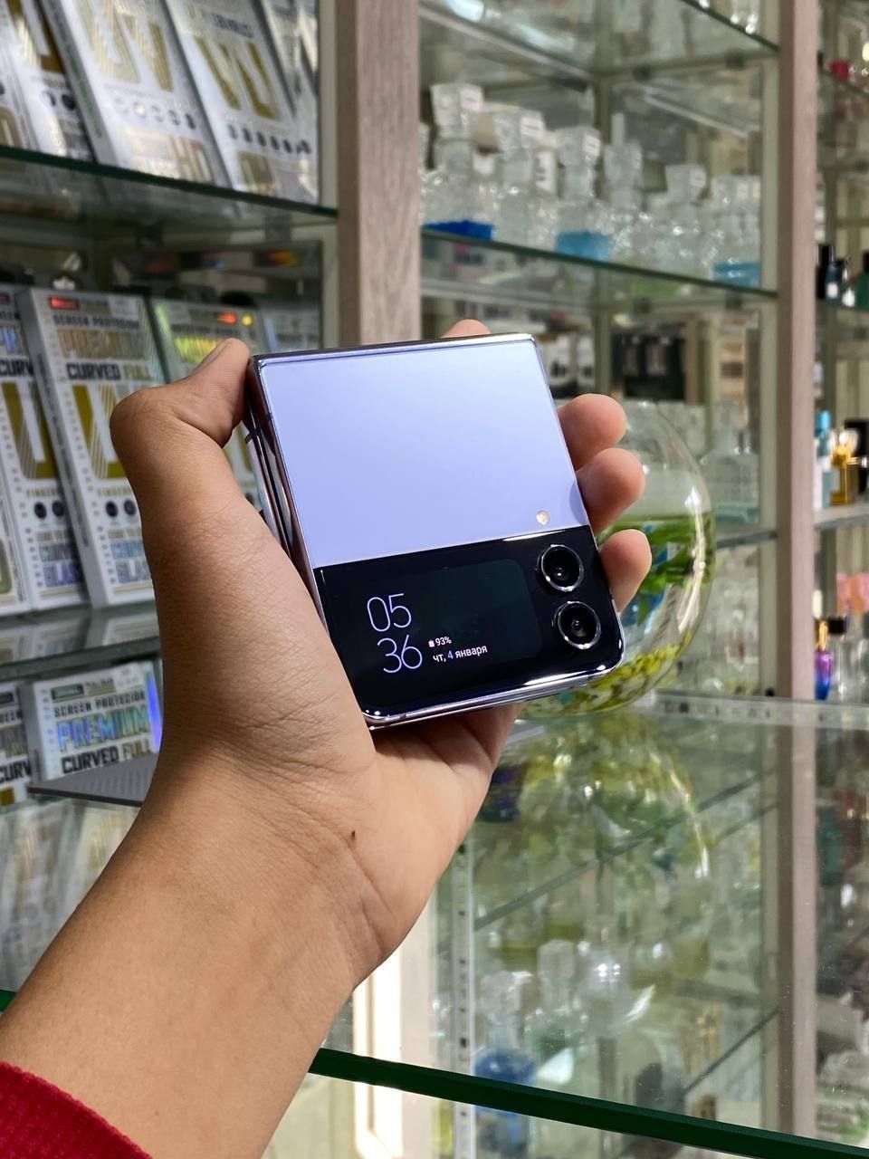 Samsung galaxy z flip 4 5G 8/256gb Sim+esim