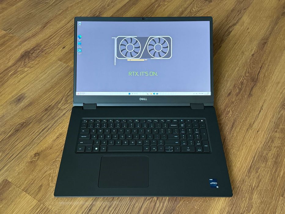 17.3' i7-12850HX DELL Precision 7770 128GB DDR5/1TB/RTX A3000 Ada 12GB
