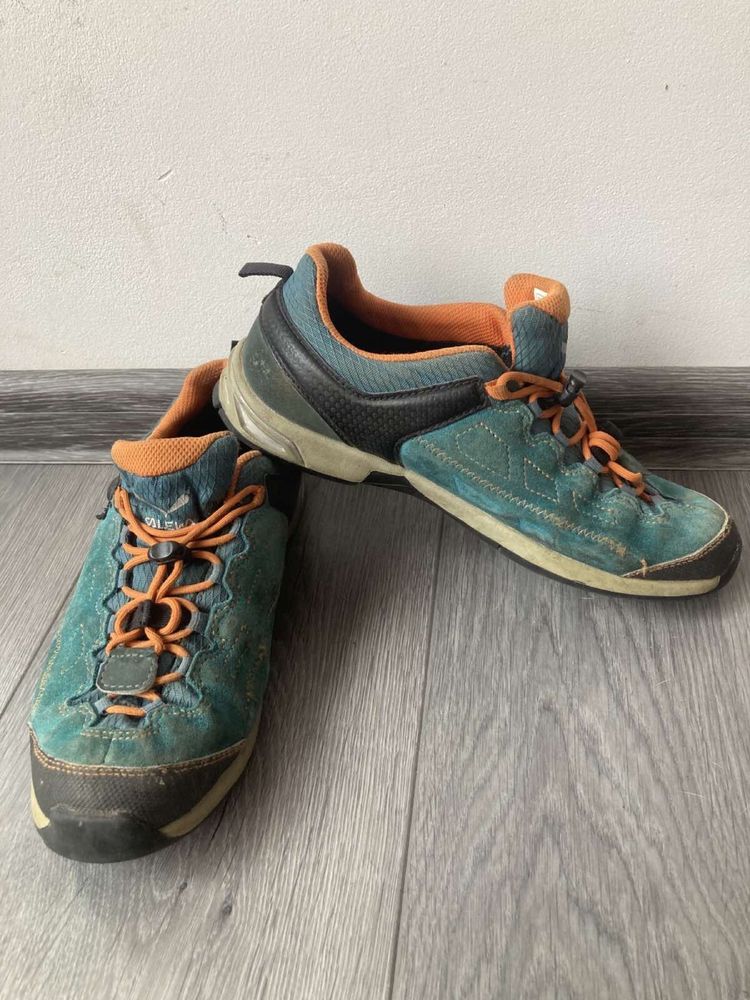 Дамски туристически/ежедневни обувки Salewa Goretex -36 номер