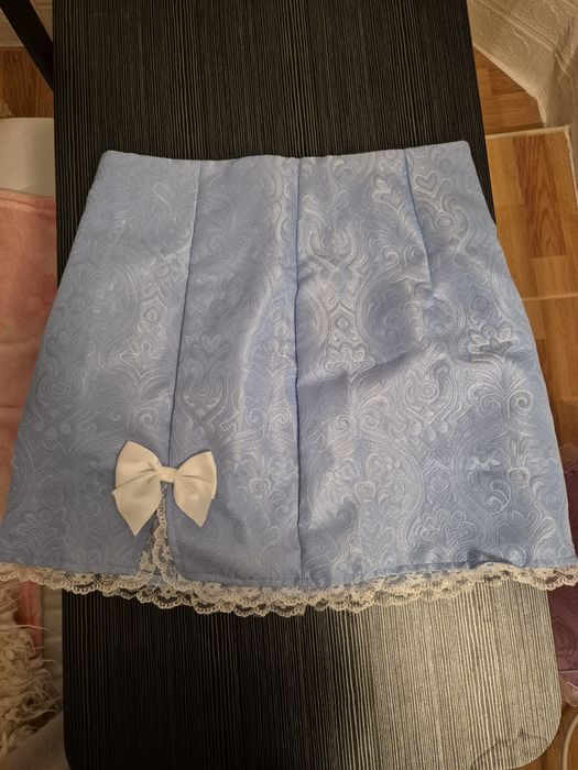 Fusta albastra cu fundita