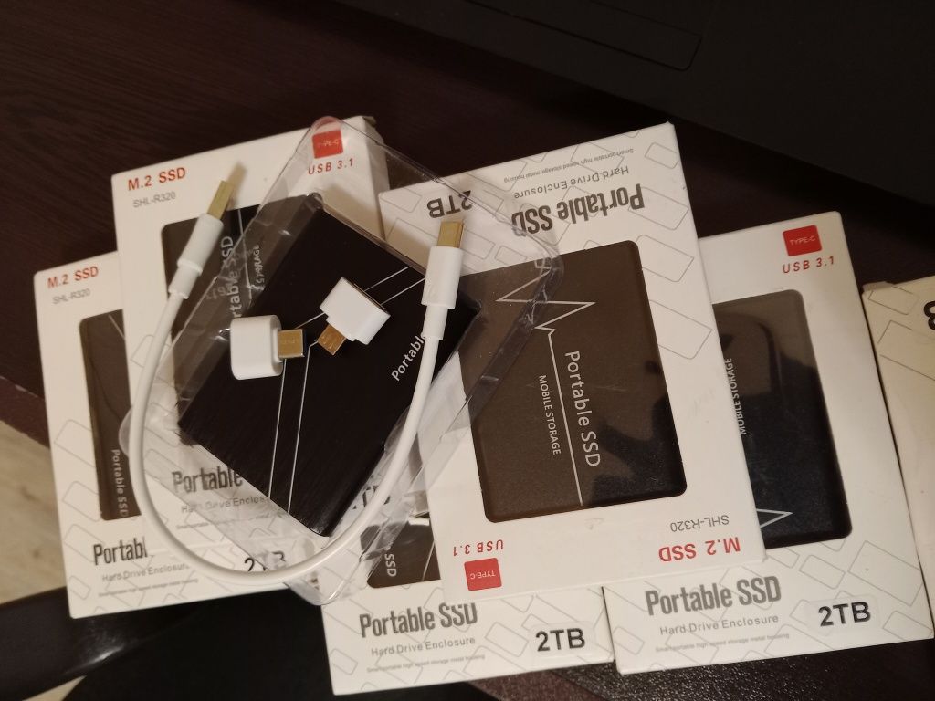 външни хард дискове 2TB