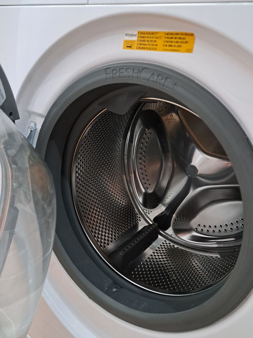 Пералня Whirlpool на части