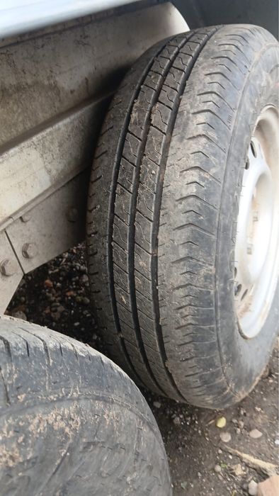 Remorca doua axe  2.500 kg (2.5 tone)