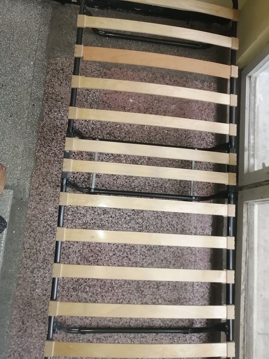 Походно сгъваемо легло