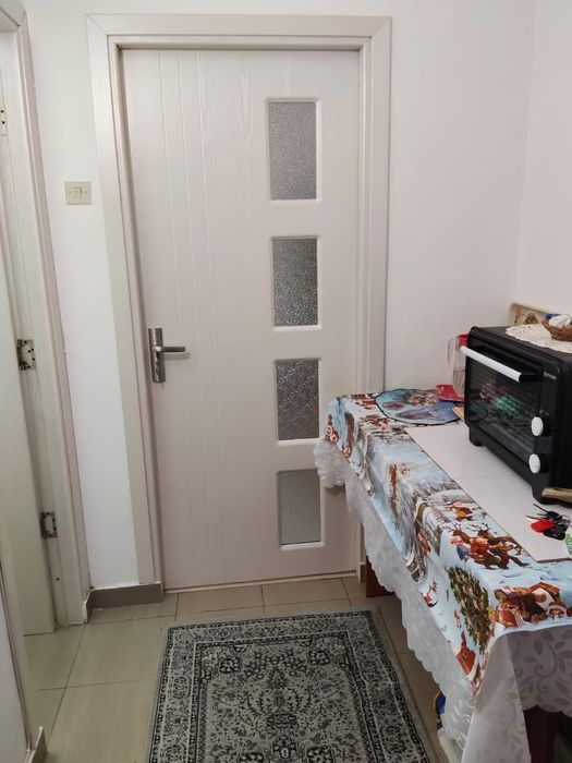 Vand garsoniera Calea Bucuresti