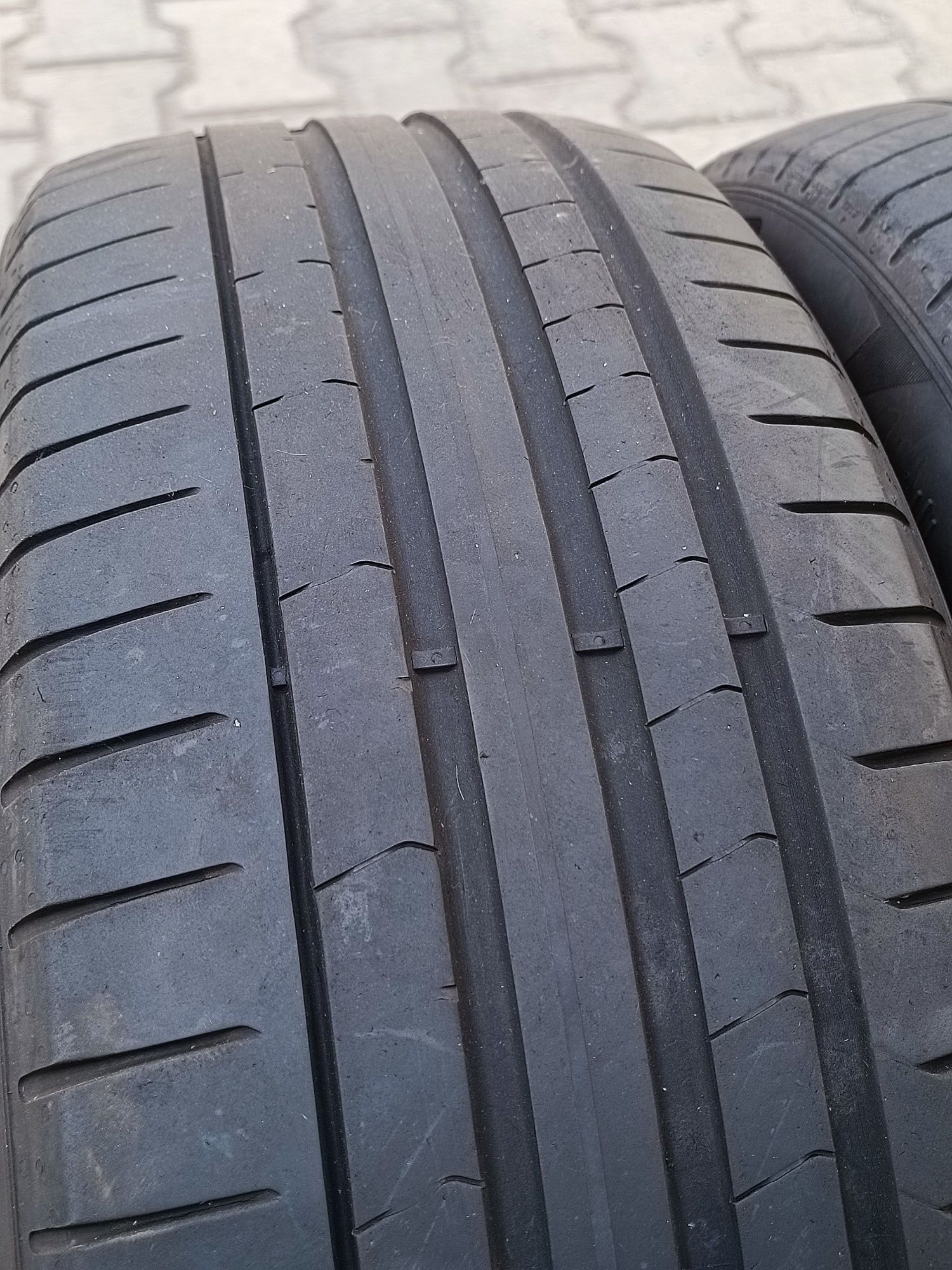 225 50 18 pirelli