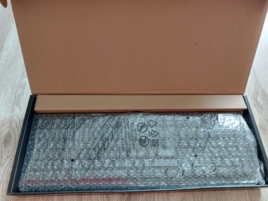 Нова геймърска клавиатура Lenovo K300 RGB