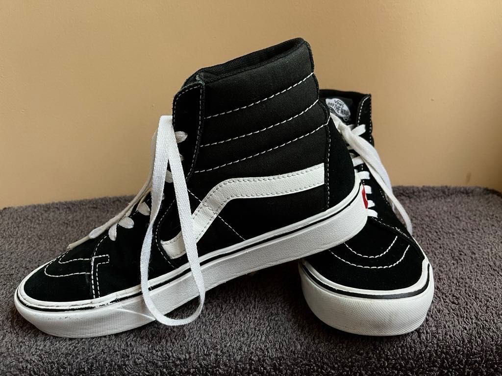 Високи кецове  Vans ComfyCush 39 номер