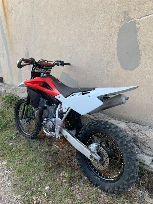 Модел HUSQVARNA WR300 2012