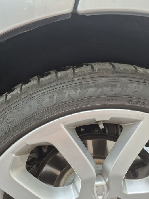 Летни гуми Dunlop 275 40 22, dot 2121