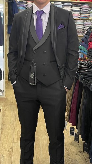 Мъжки костюм за абитуриенски бал (размер S)