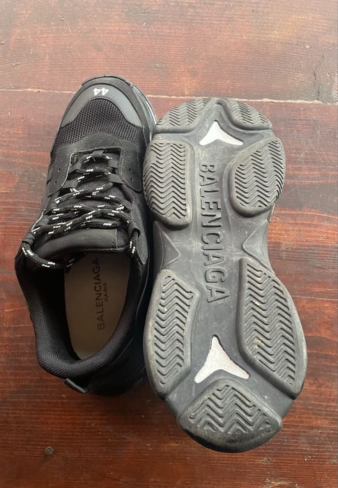 Balenciaga triple S