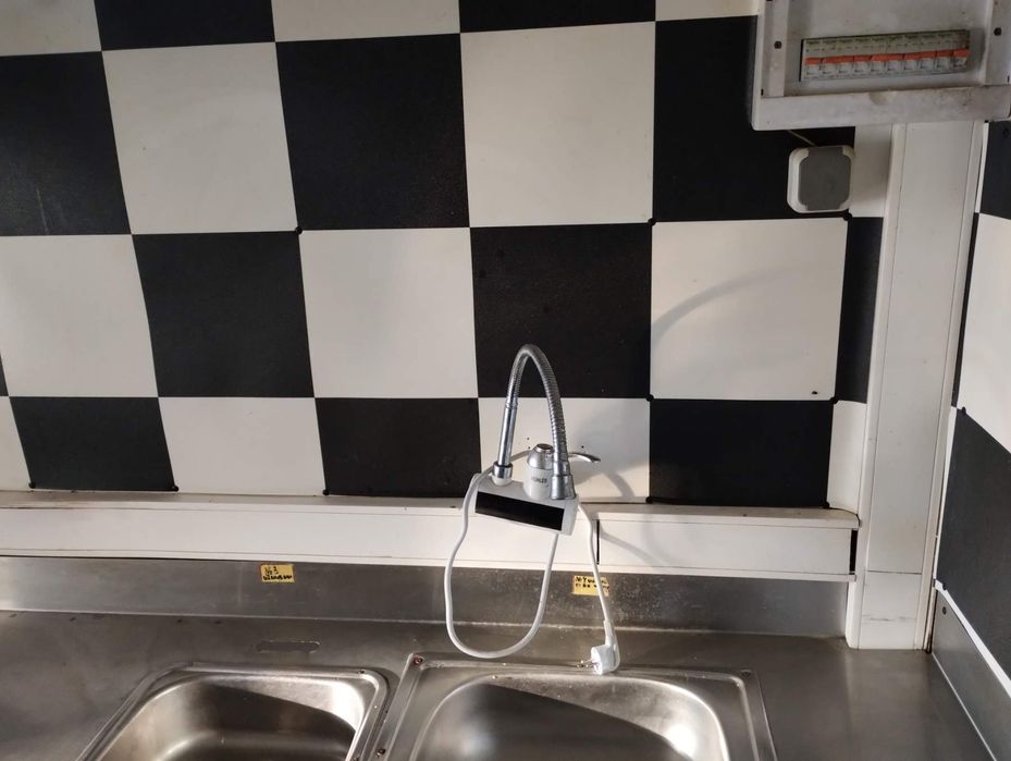 Дава се под наем Заведение в с. Граф Игнатиево, Област Пловдив - 5 кв.м за 178.5 € - Снимка #8