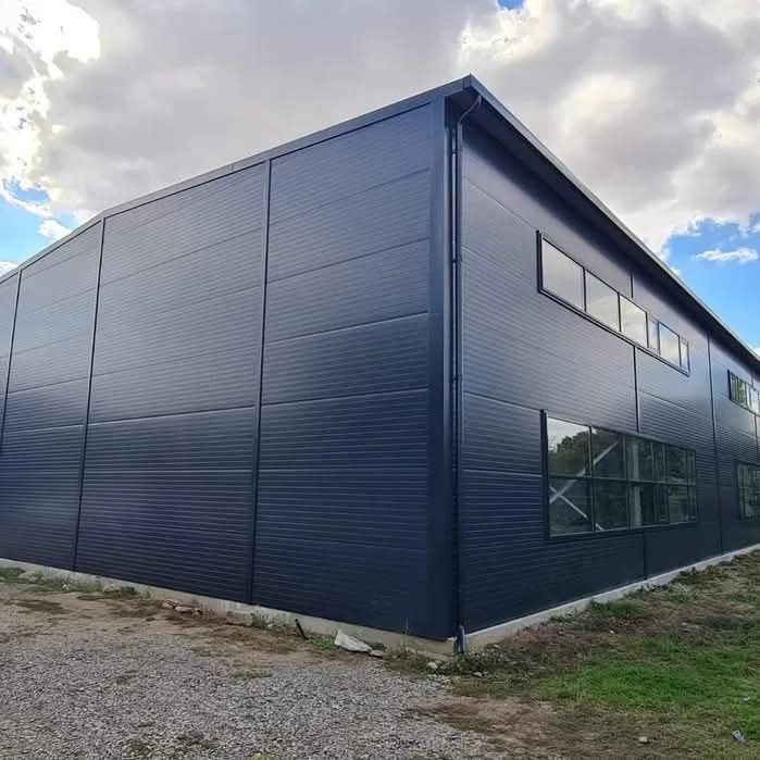 Vând hala metalica 12x25x4,1.