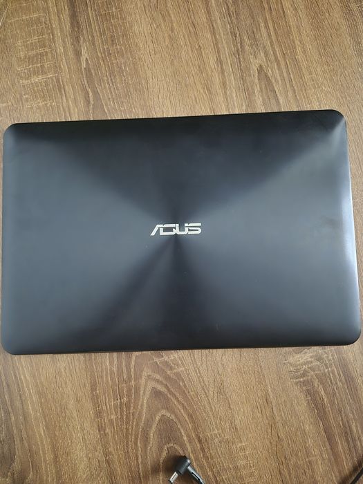 Vând laptop asus sau schimb