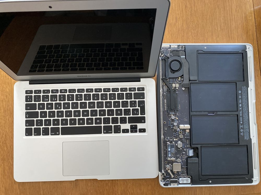 Piese Macbook Pro A1278 A1286 A1297 A1369 A1466 A1398