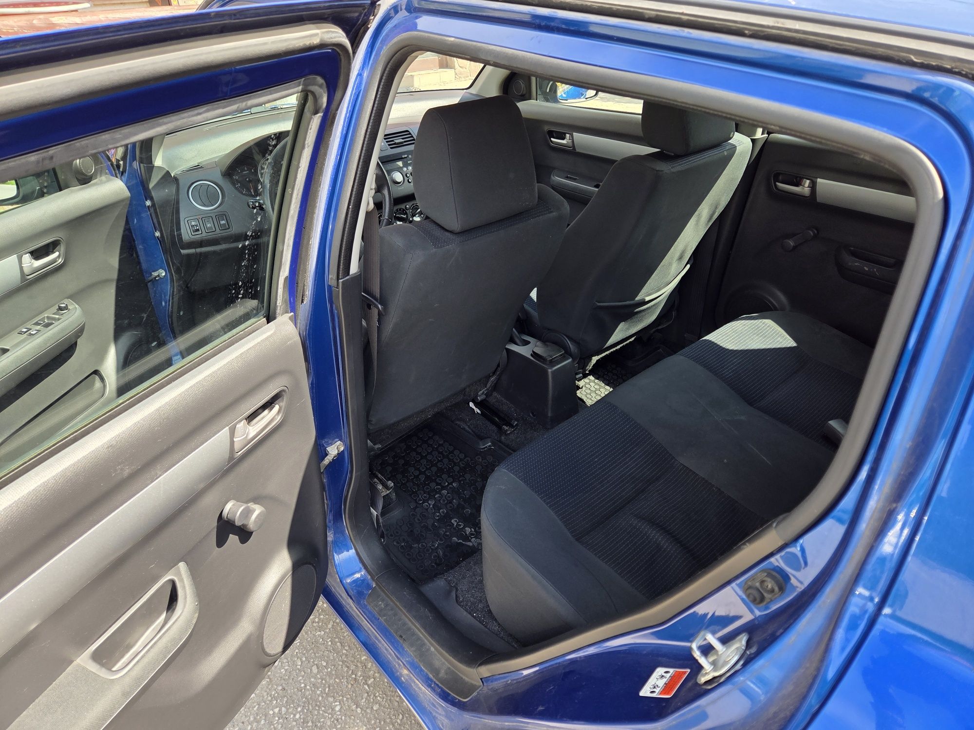 Suzuki swift 2009
