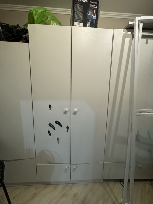 Продам белые шкафы для дома/магазина !