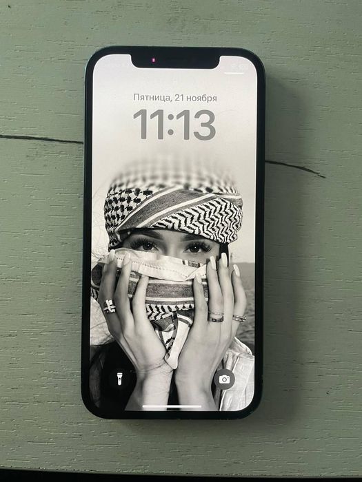 Продам айфон 12  128гб