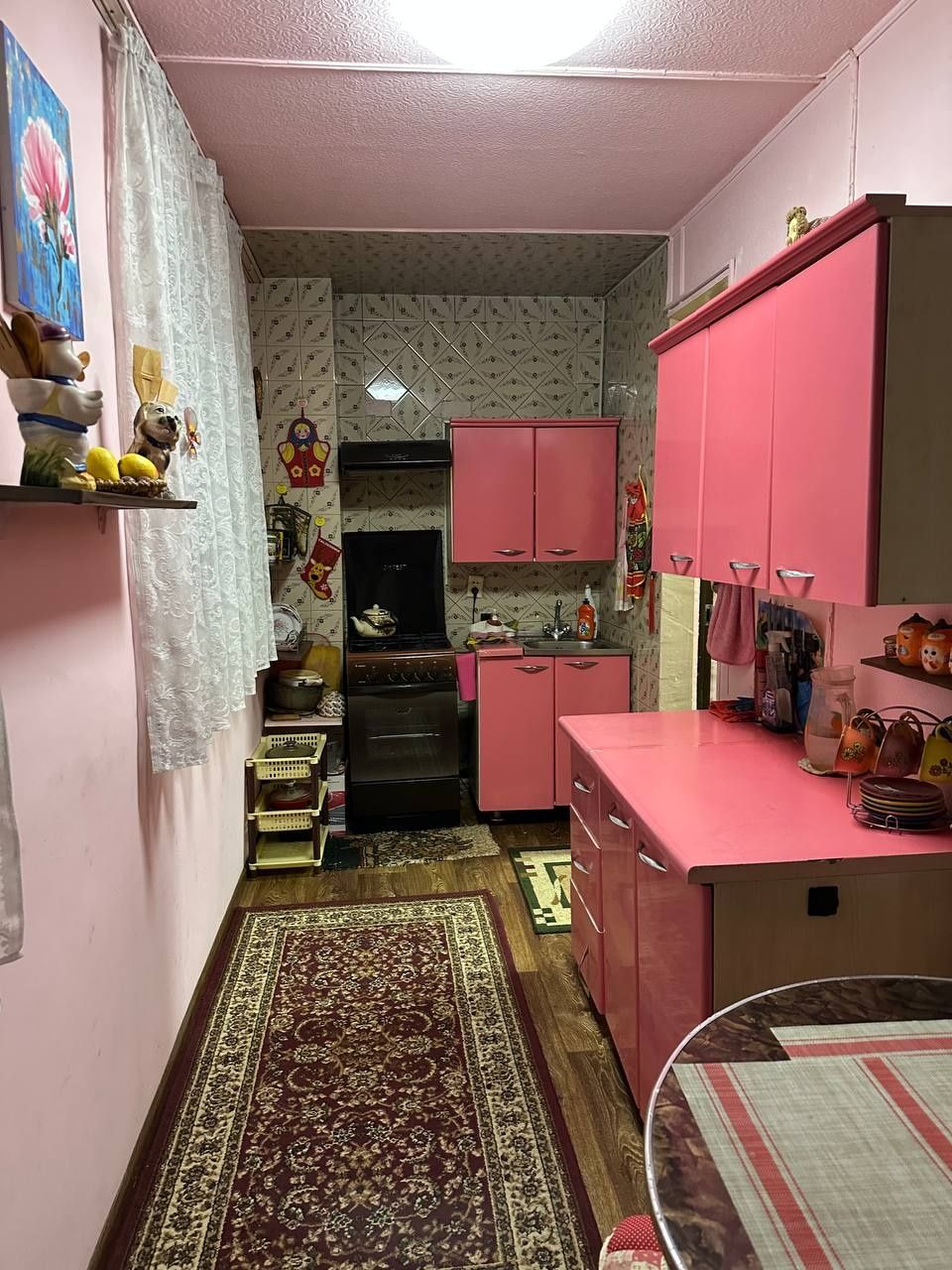 Продам чиланзар 25.  Двух комнатная.  Балкон 2*6