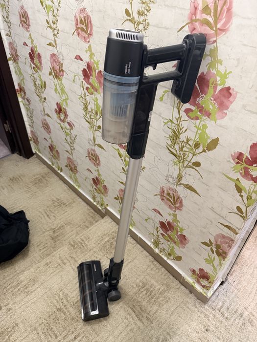 Верикална прахосмукачка с моп за миене Philips AQUA 25.2 V