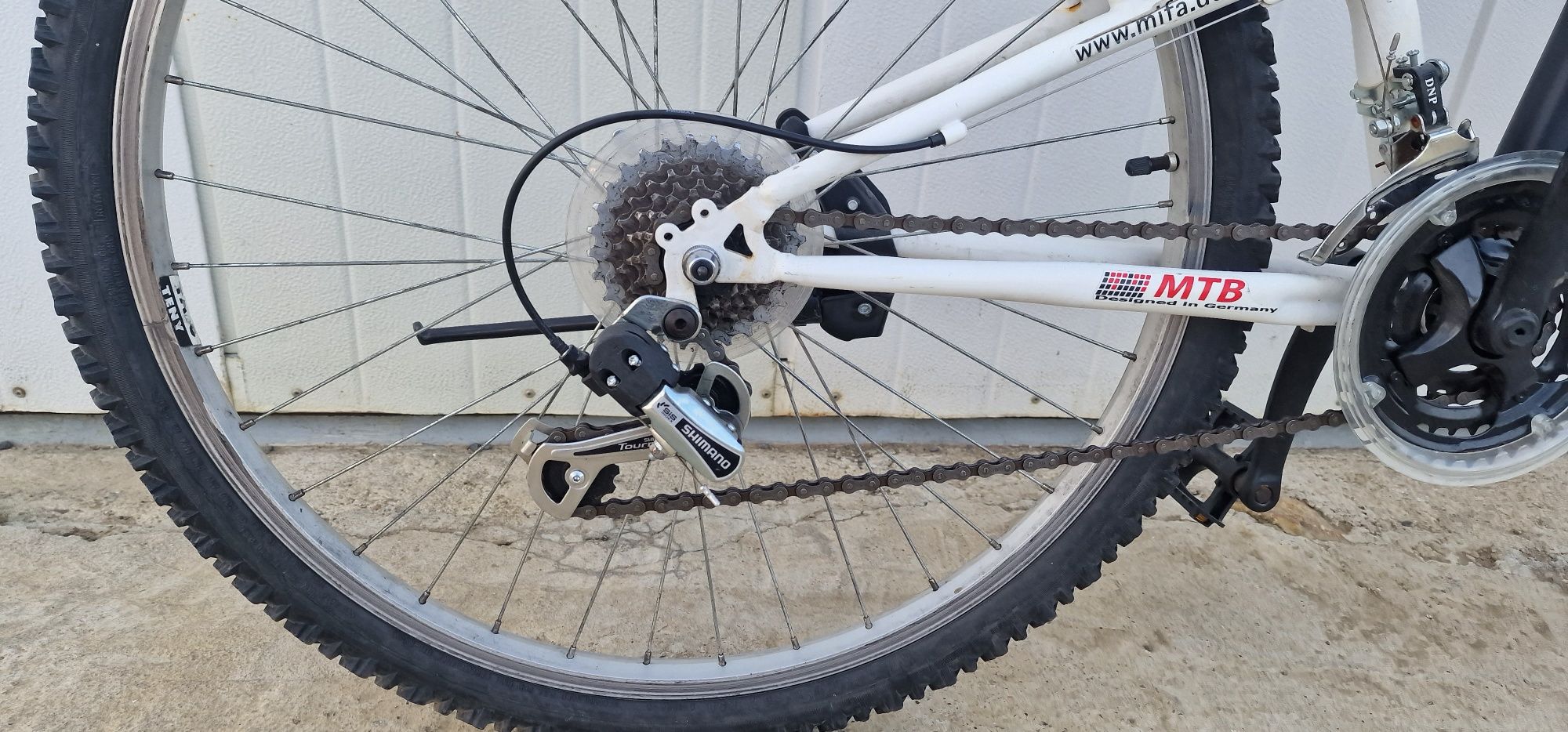 Bicicletă mountain bike full suspension