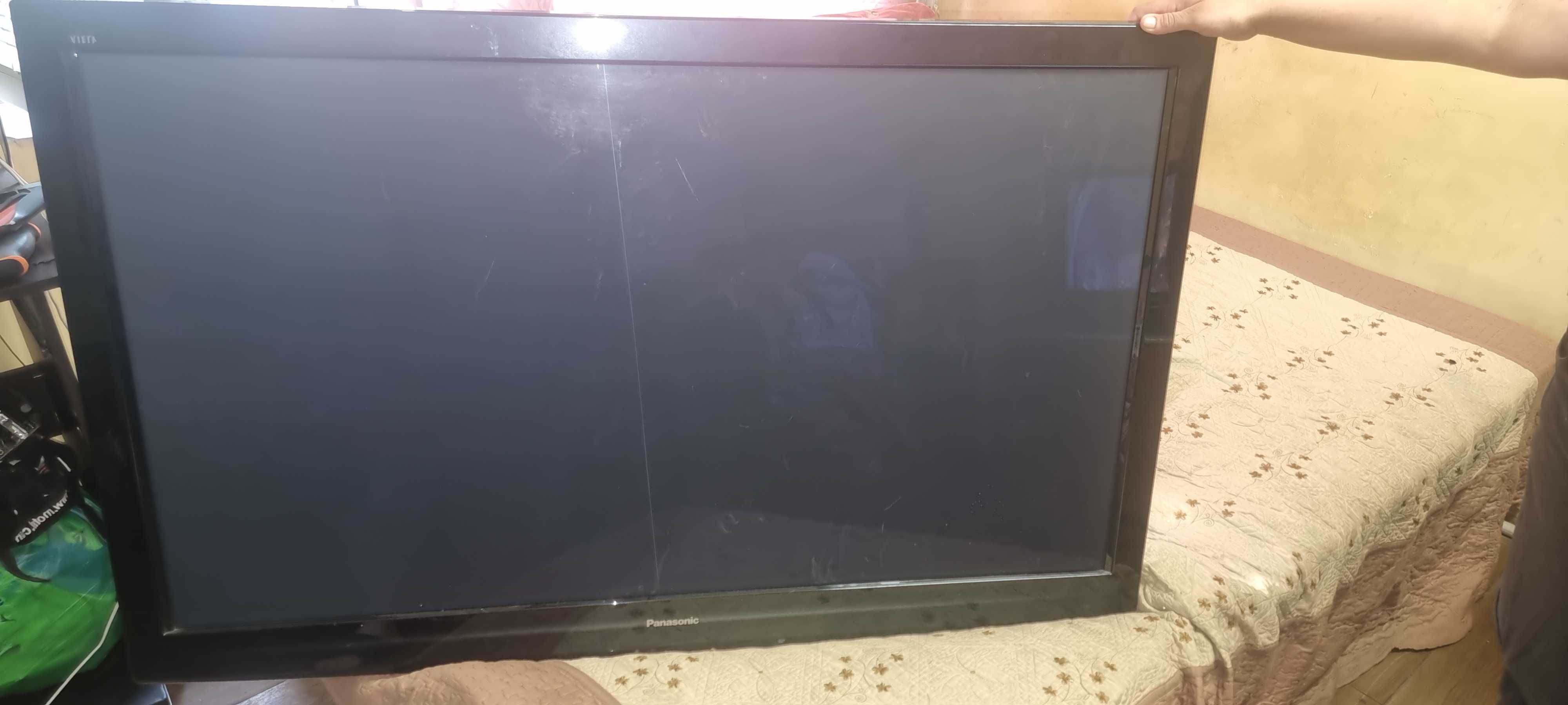 Продавам телевизор Panasonic
