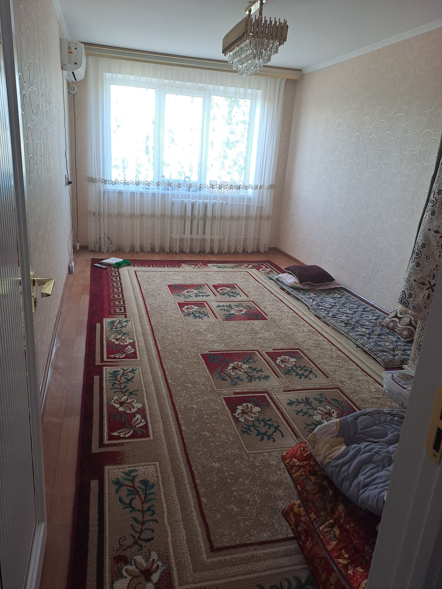 3 хонали квартира тезда сотилади.