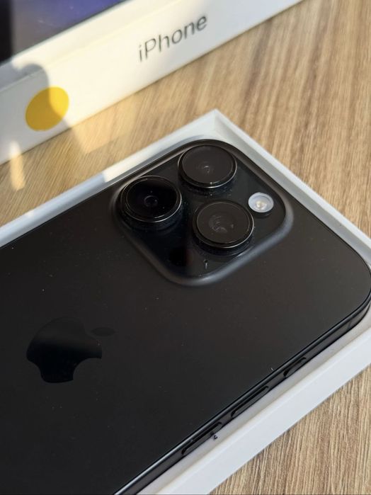 Iphone 16 pro 256 gb. Рассрочка без банков