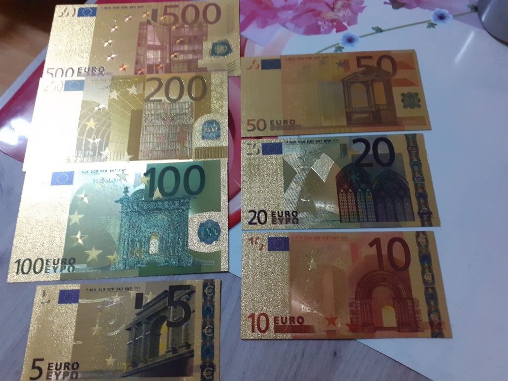 Vând 7 bancnote euro Polymer Gold ediție