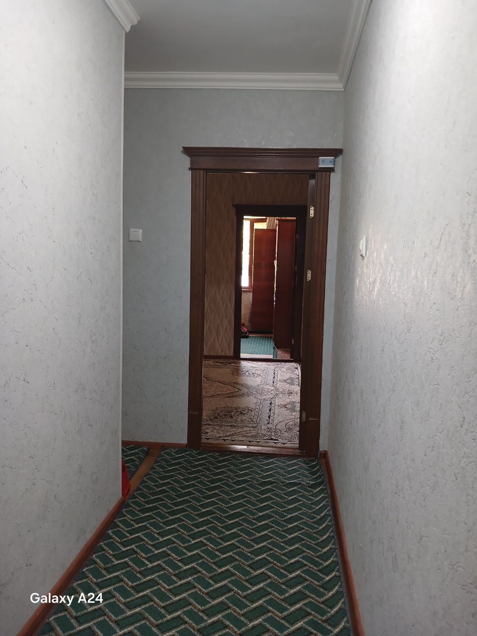 Дом сотилади 2 хонали