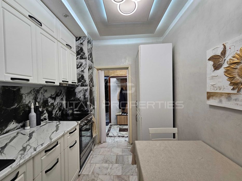 Продава се Тристаен апартамент в Асеновград - 70 кв.м за 1572 €/кв.м - Снимка #3