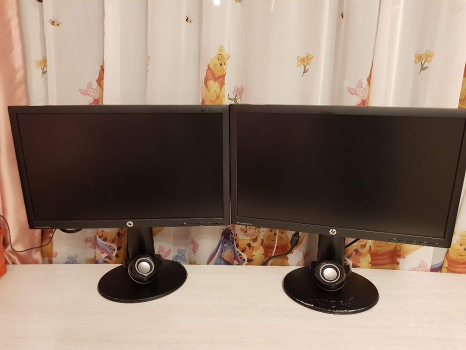 Два монитора 23' HP LA2306x FullHD LED