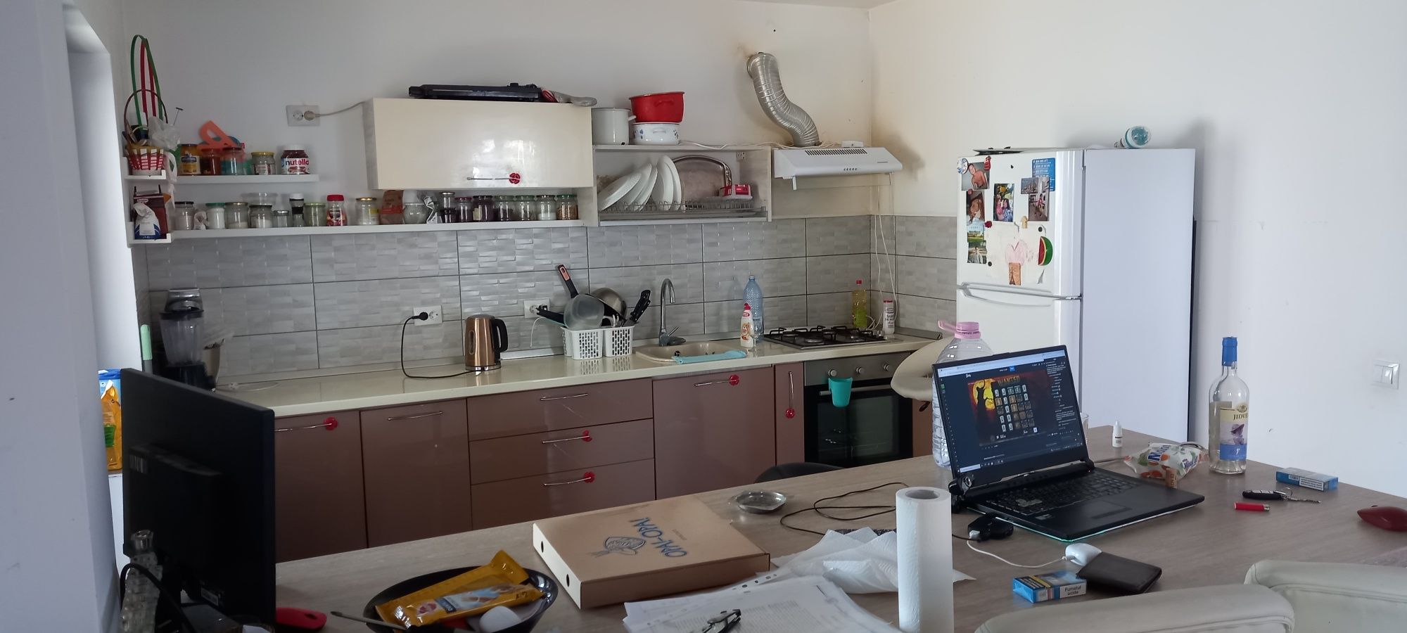 PF vand casa 5 camere in Vorovesti 170mp + 800mp teren  + Garaj