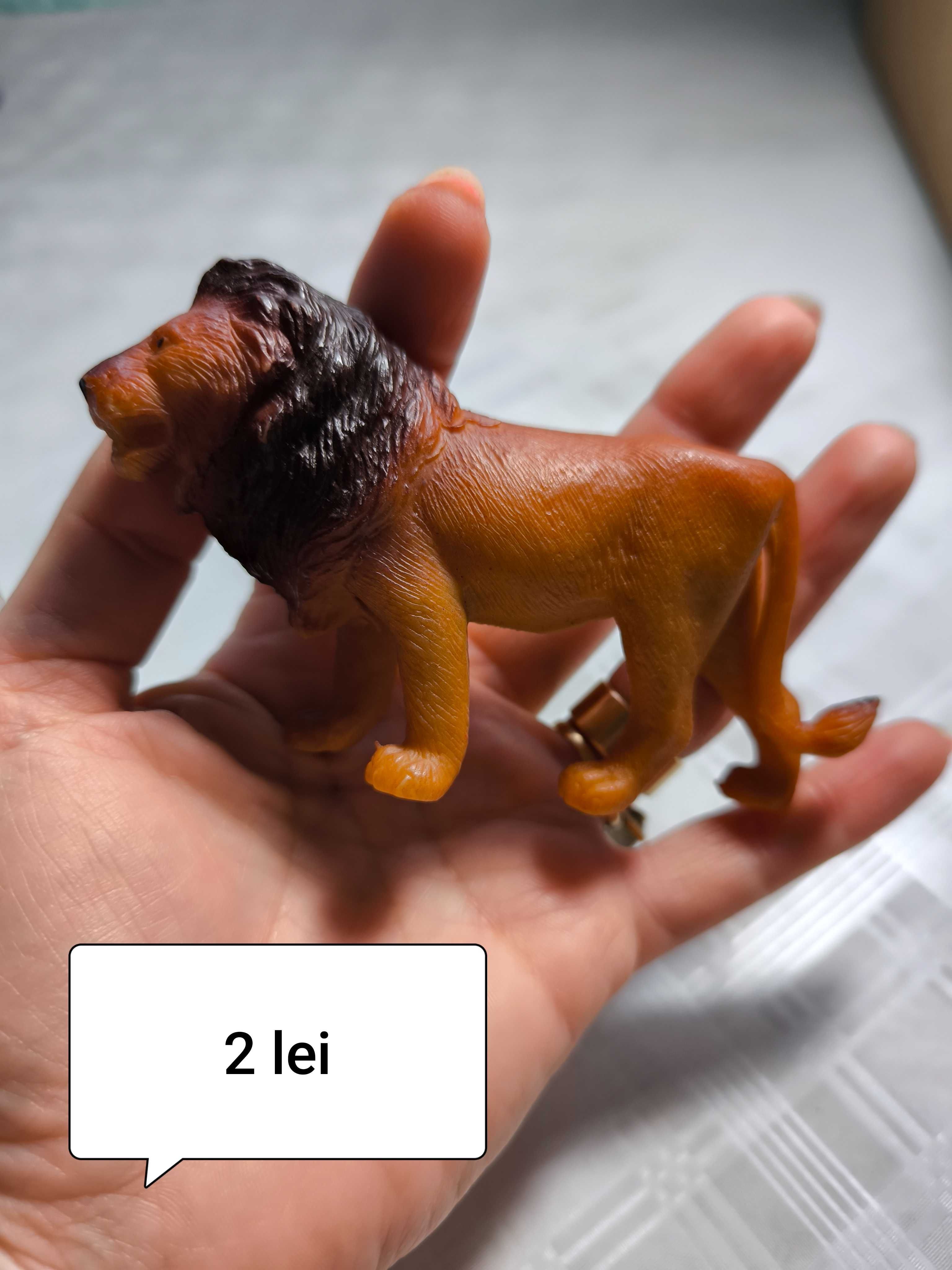 Diverse figurine animalute