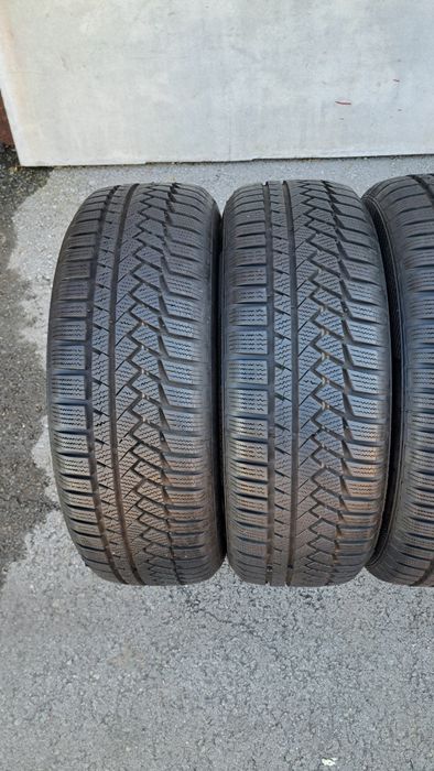 Зимни гуми 205 60 16 Continental