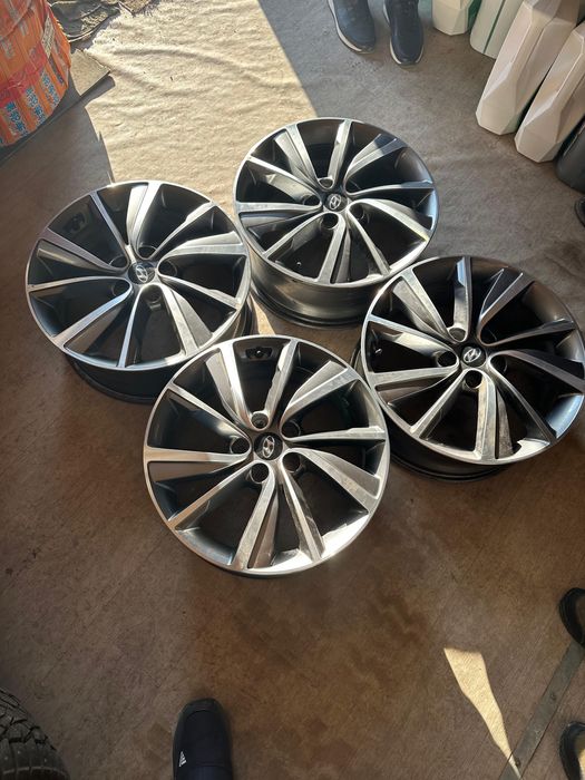 Продам диски на 18 размер