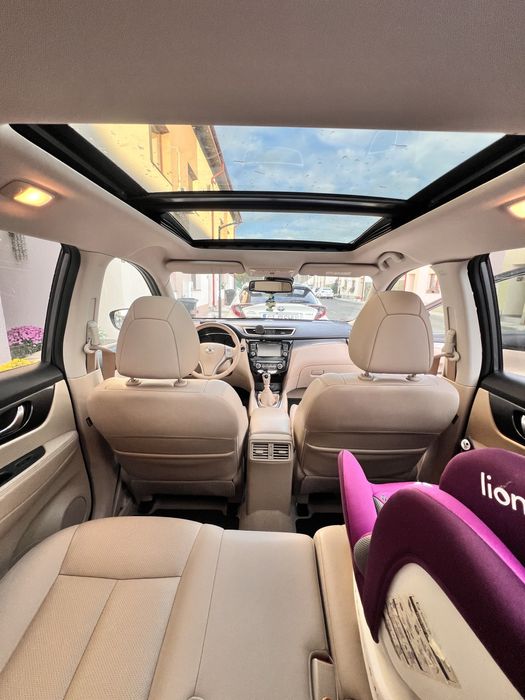 Nissan X-Trail T32, 1.6L, 4x2, echipare Tekna