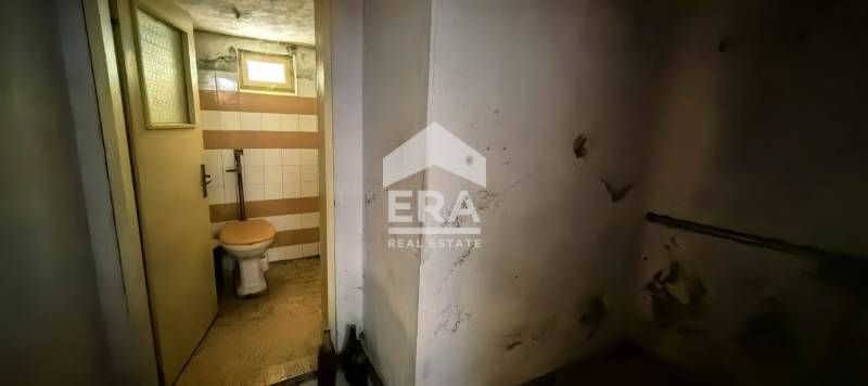 Двуетажна къща в м-т Евксиноград град Варна