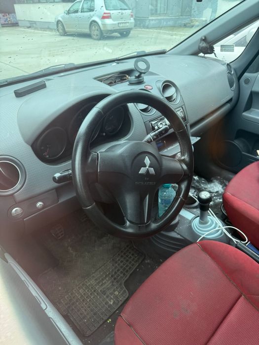 Mitsubishi Colt 2005