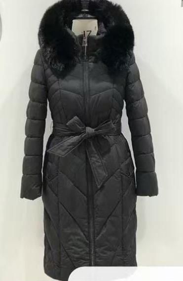 Дълго дамско яке.