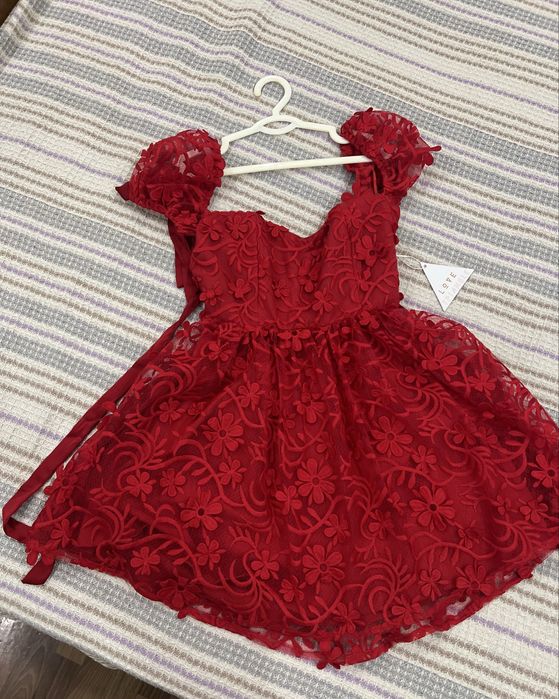 Новое вечернее платье из Англии