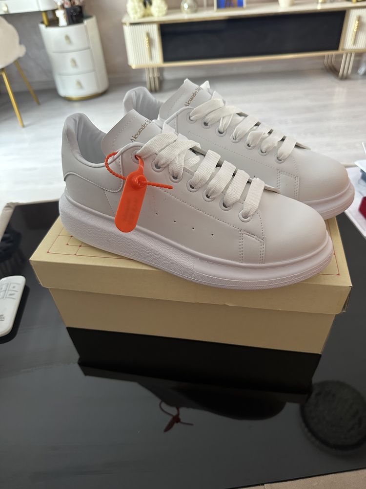 Sneackers premium full box alexander mcqueen