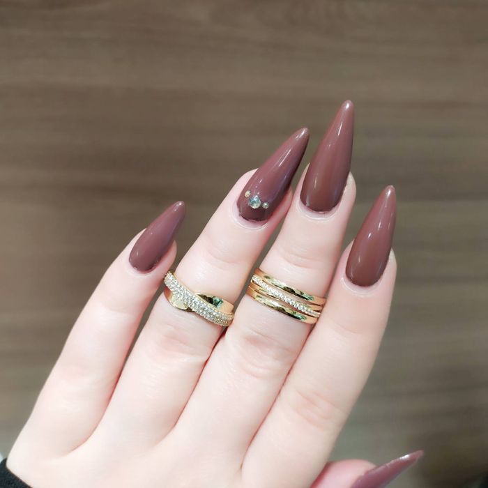 Золотое красивое обручальное кольцо золото 585. Есть доставка.