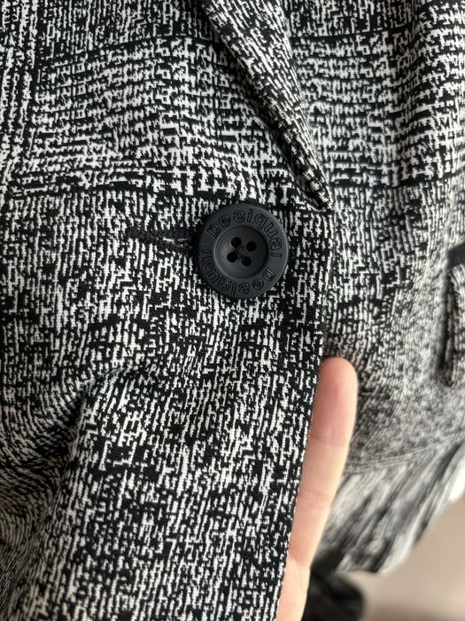 Спортно-елегантно сако Desigual