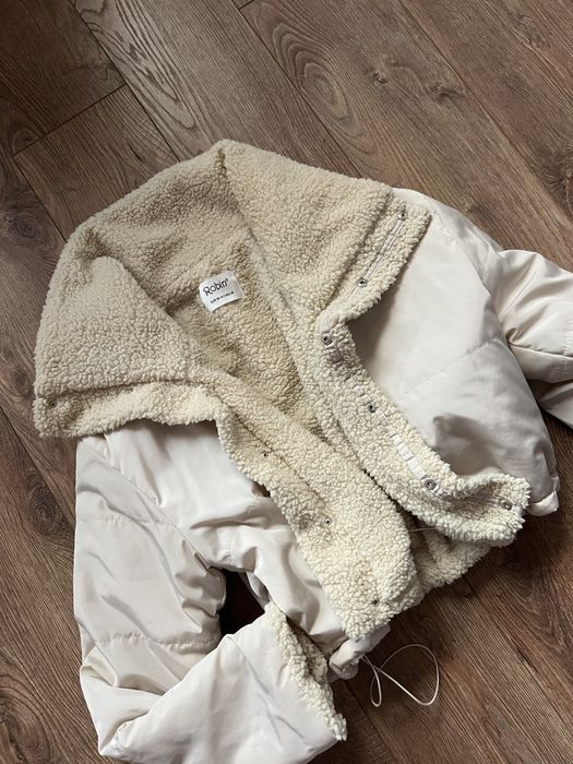 Дамско бежаво яке